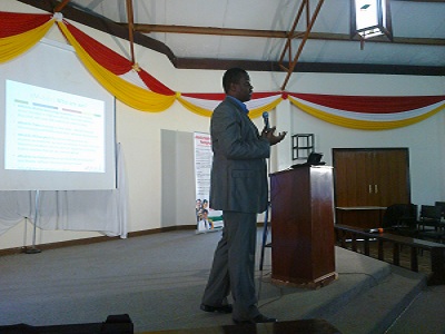 eMobilis Managing Director giving a talk on mobile technology at Africa Nazarene University.